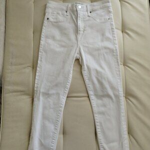 Women's Size 26/2s Abercrombie & Fitch Simone High Rise Super Skinny White Jeans